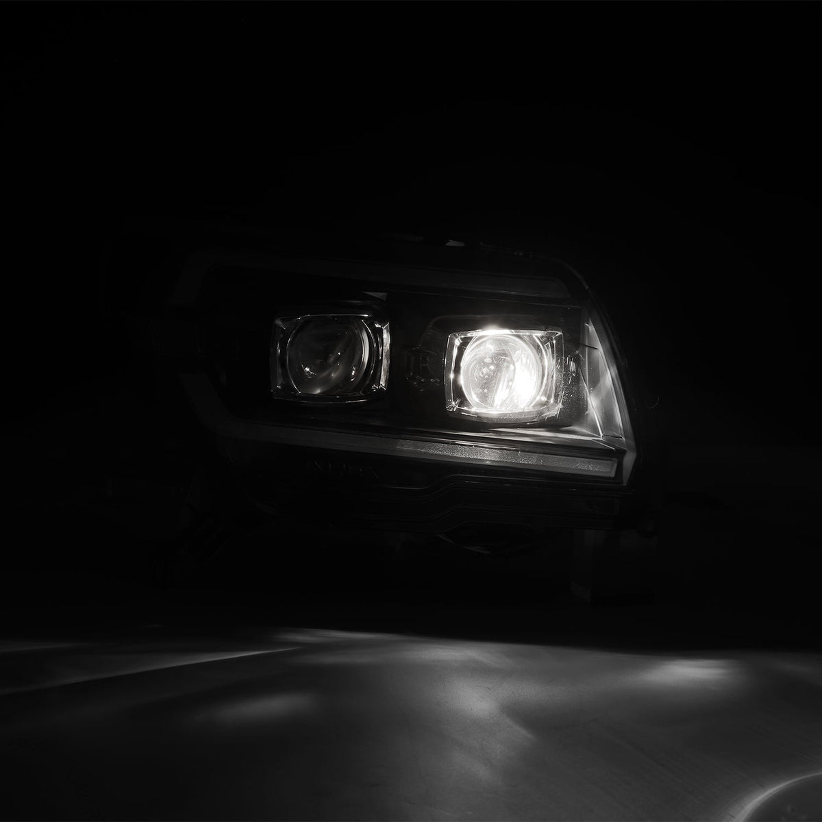 Alpharex 03-09 Toyota 4Runner LUXX LED Projector Headlights Blk w/ Activ Light/Seq Signal/SB DRL - 880373 for 2003-2009 Toyot