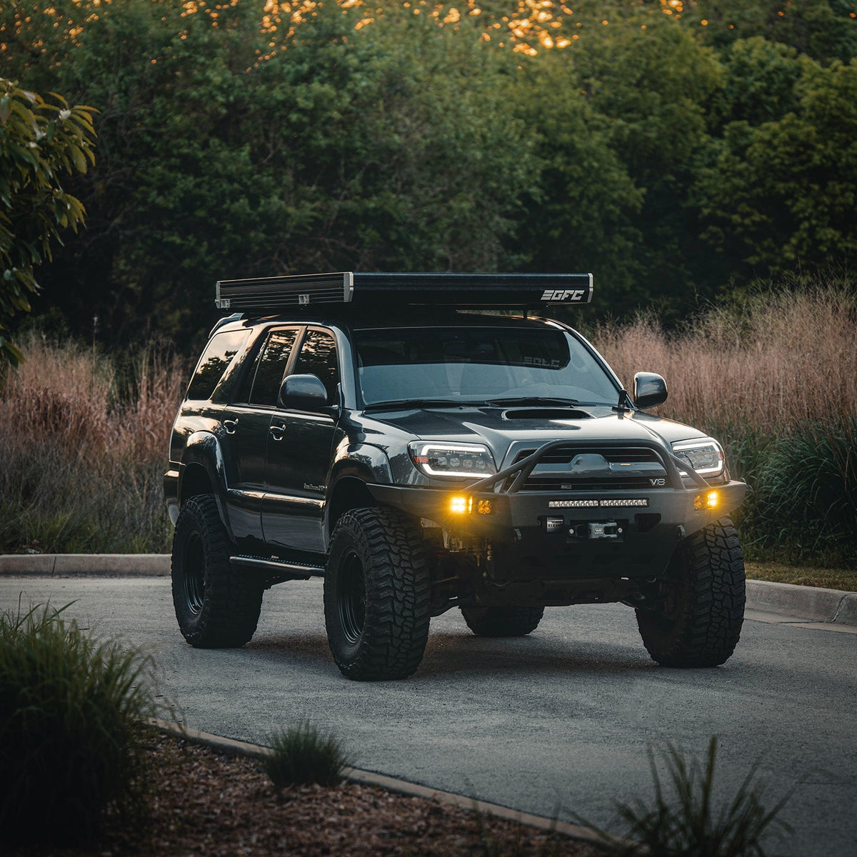 AlphaRex 03-09 Toyota 4Runner NOVA LED Proj Headlights Black w/Activ Light/Seq Signal/SB DRL - 880371 for 2003-2009 Toyota 4R