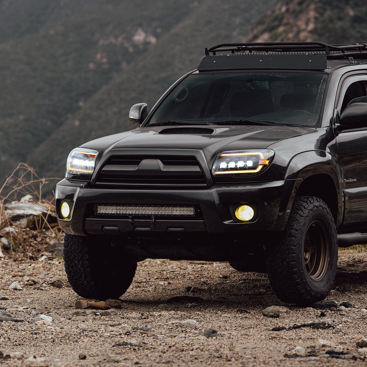AlphaRex 03-09 Toyota 4Runner NOVA LED Proj Headlights Black w/Activ Light/Seq Signal/SB DRL - 880371 for 2003-2009 Toyota 4R