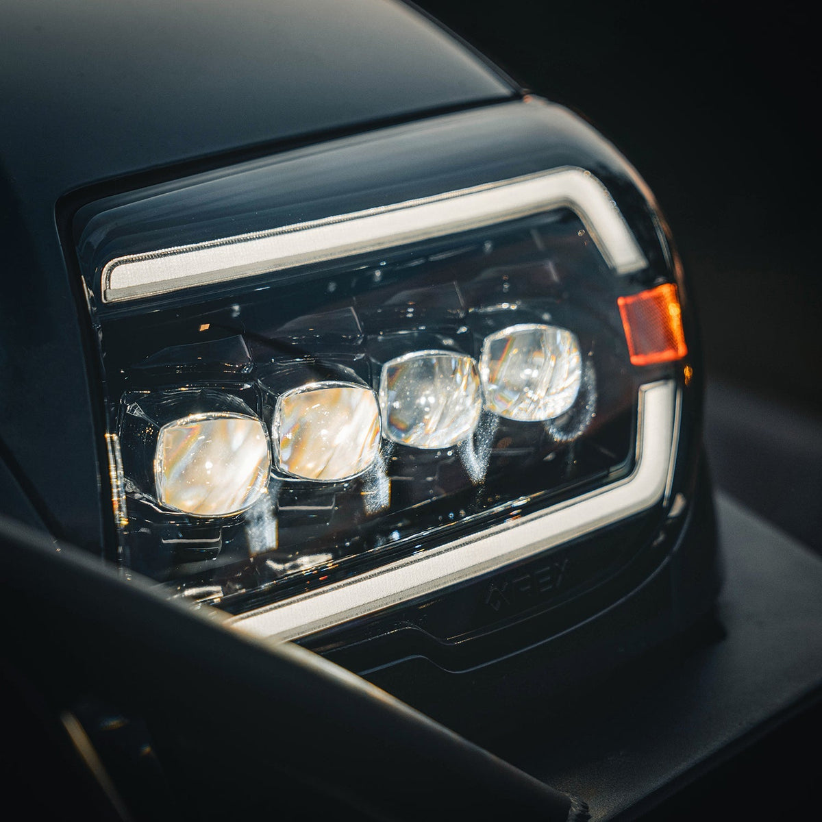AlphaRex 03-09 Toyota 4Runner NOVA LED Proj Headlights Alpha Black w/Activ Light/Seq Signal/SB DRL - 880372 for 2003-2009 Toy