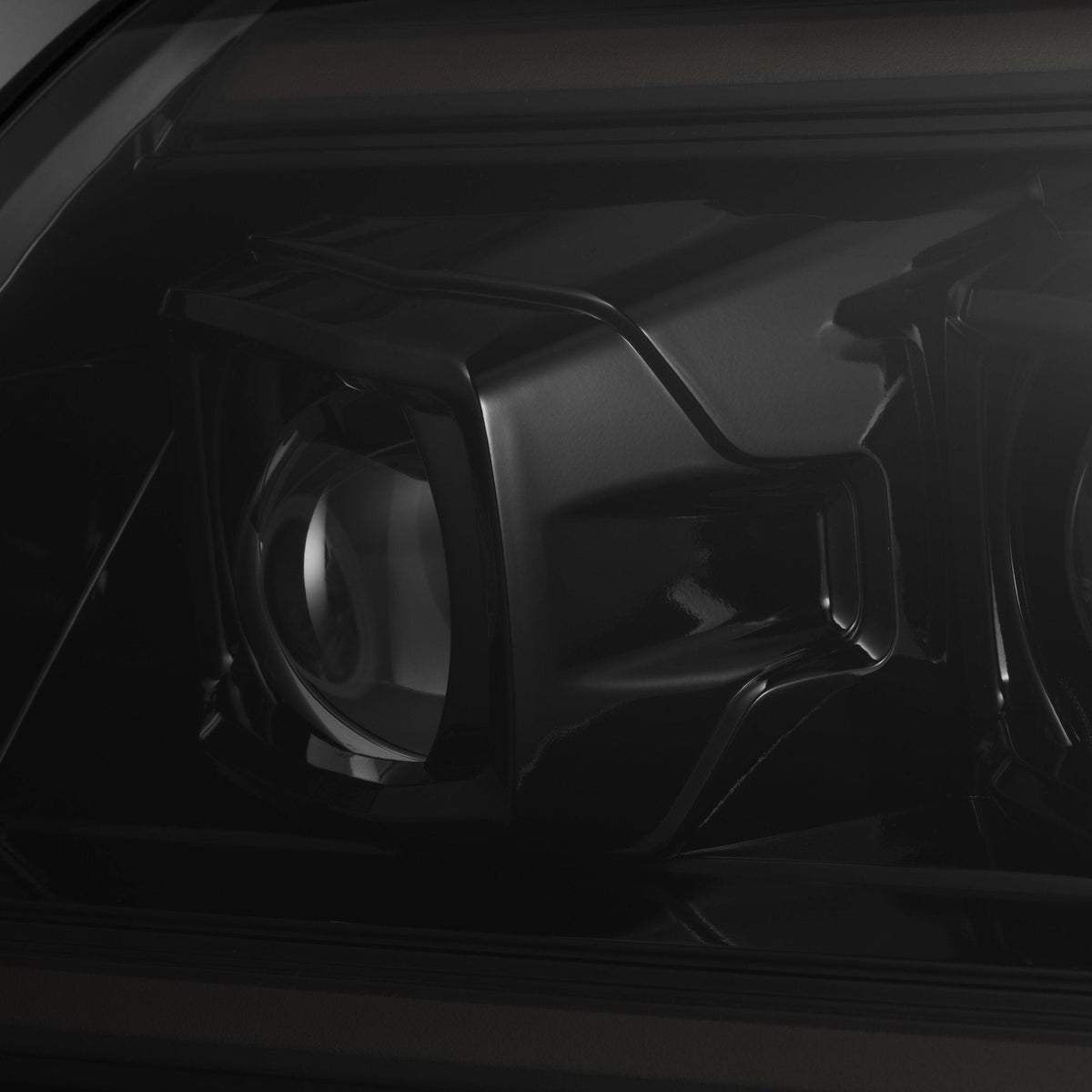Alpharex 03-09 Toyota 4Runner PRO-Series Proj Headlights Alpha Blk w/ Activ Light/Seq Signal/DRL - 880376 for 2003-2009 Toyot