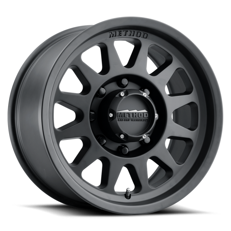 Method MR704 HD 17x9 18mm Offset 8x170 130.81mm CB Matte Black Wheel - MR70479087518H