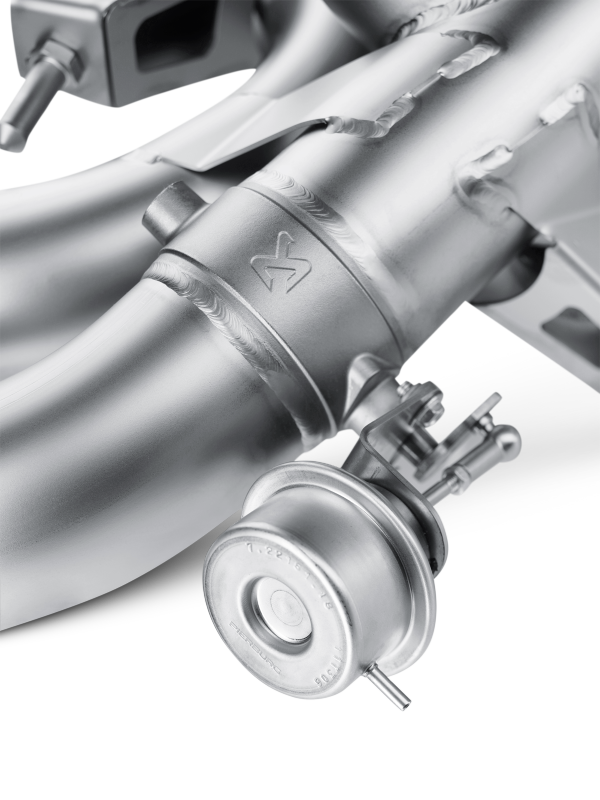 Akrapovic 10-14 AMG SLS Coupe/Roadster Evolution Line Cat Back (Titanium) w/ Carbon Tips - S-MESLSAMG/1