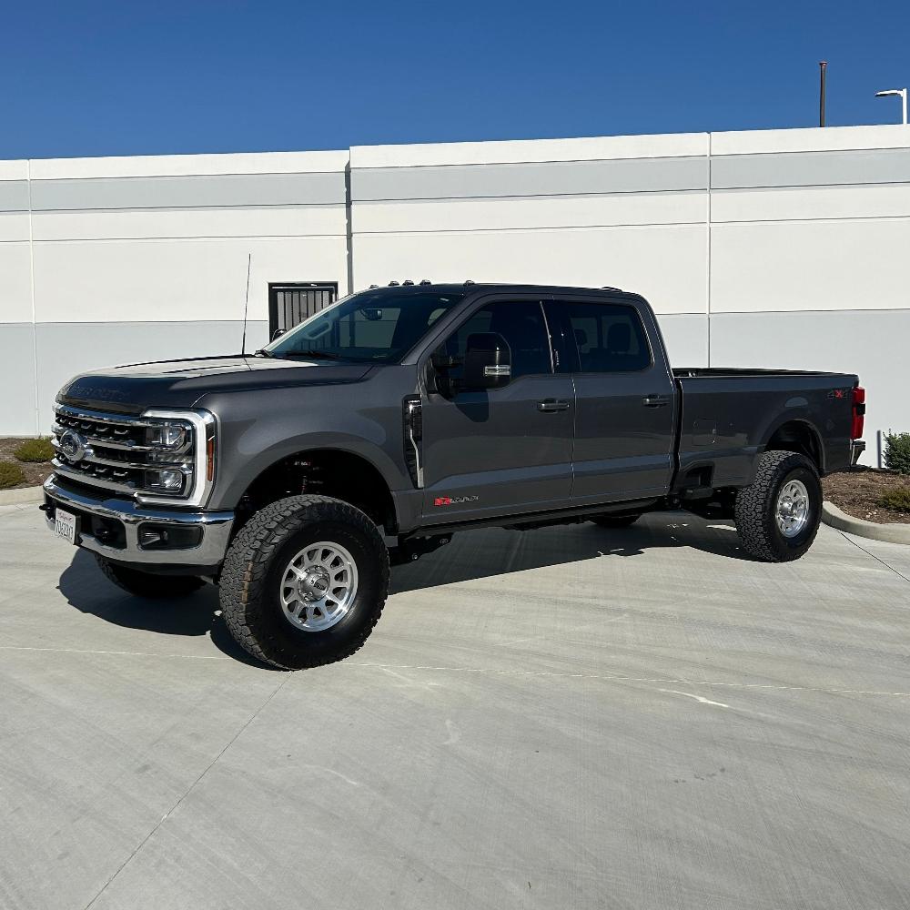 S&amp;B 3.5-5.5&quot; Lift Kit For 2023+ F250/F350 - 105308