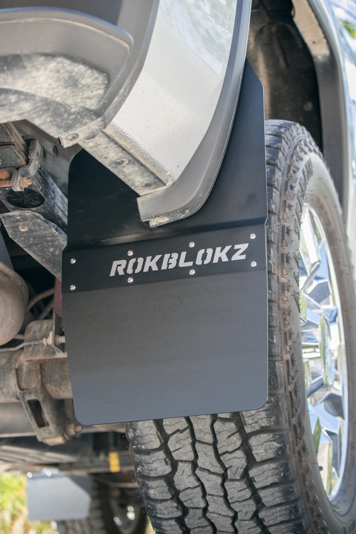 RokBlokz - GMC Sierra 1500/2500/3500 HD STEPBACK (3rd Gen) 2015-2019 Mud Flaps