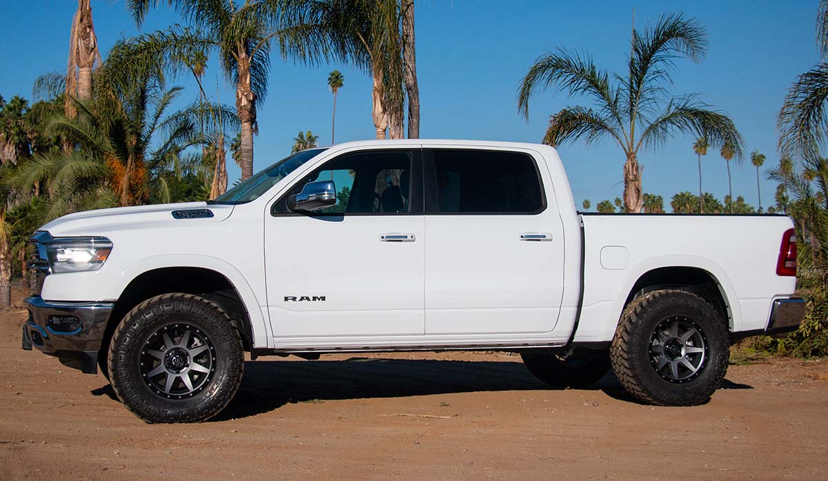 2019+ RAM 1500 2-3in. Stage 1 Suspension System W/ Tubular Upper Control Arms - K213111T