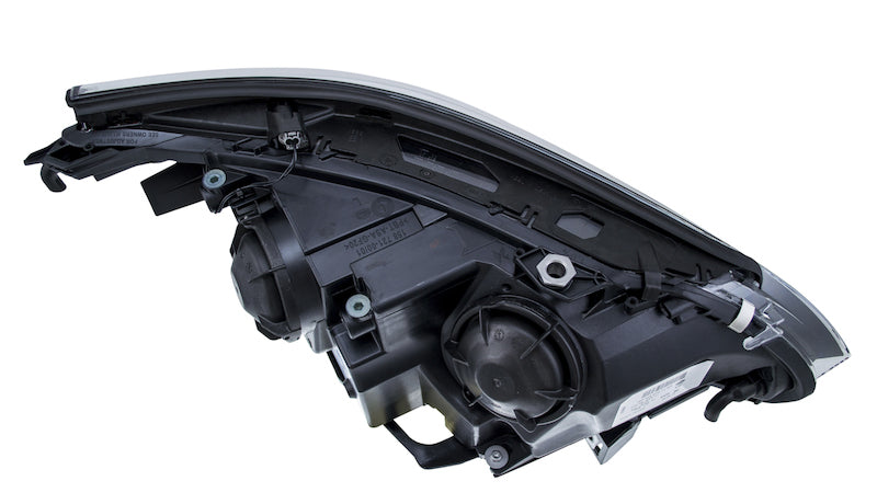Hella 2004-2007 BMW 525i Halogen Headlight Assembly - 008673111