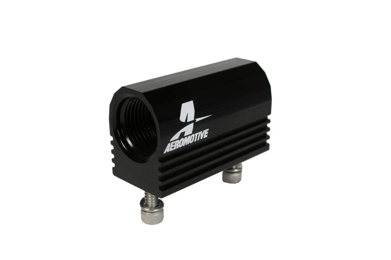 Aeromotive 05-06 Ford 4.6L Fuel Rail Pressure Sensor Adapter Log (-08 AN inlet / outlet) - 15115