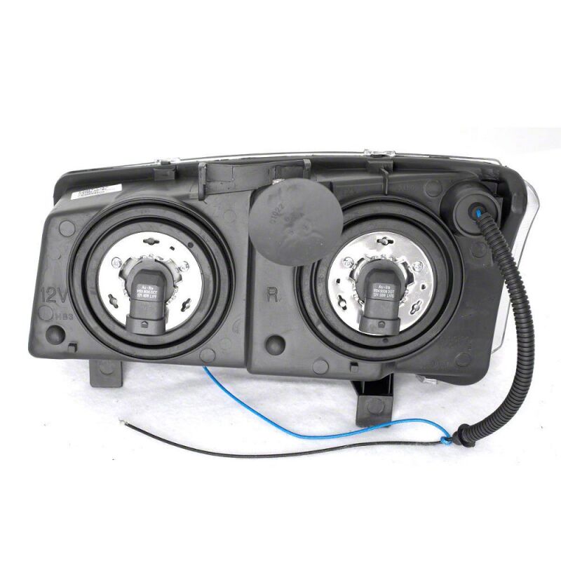 Raxiom 03-06 Chevrolet Silverado 1500 Dual LED Halo Projector Headlights- Black - Clear Lens - S112704 - close-up view