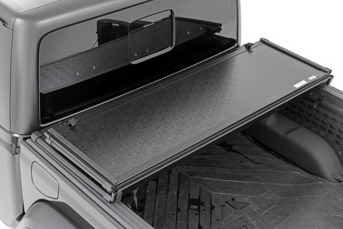 Hard Folding Bed Cover | 5&#39; Bed | Jeep Gladiator JT 4WD (2020-2023)