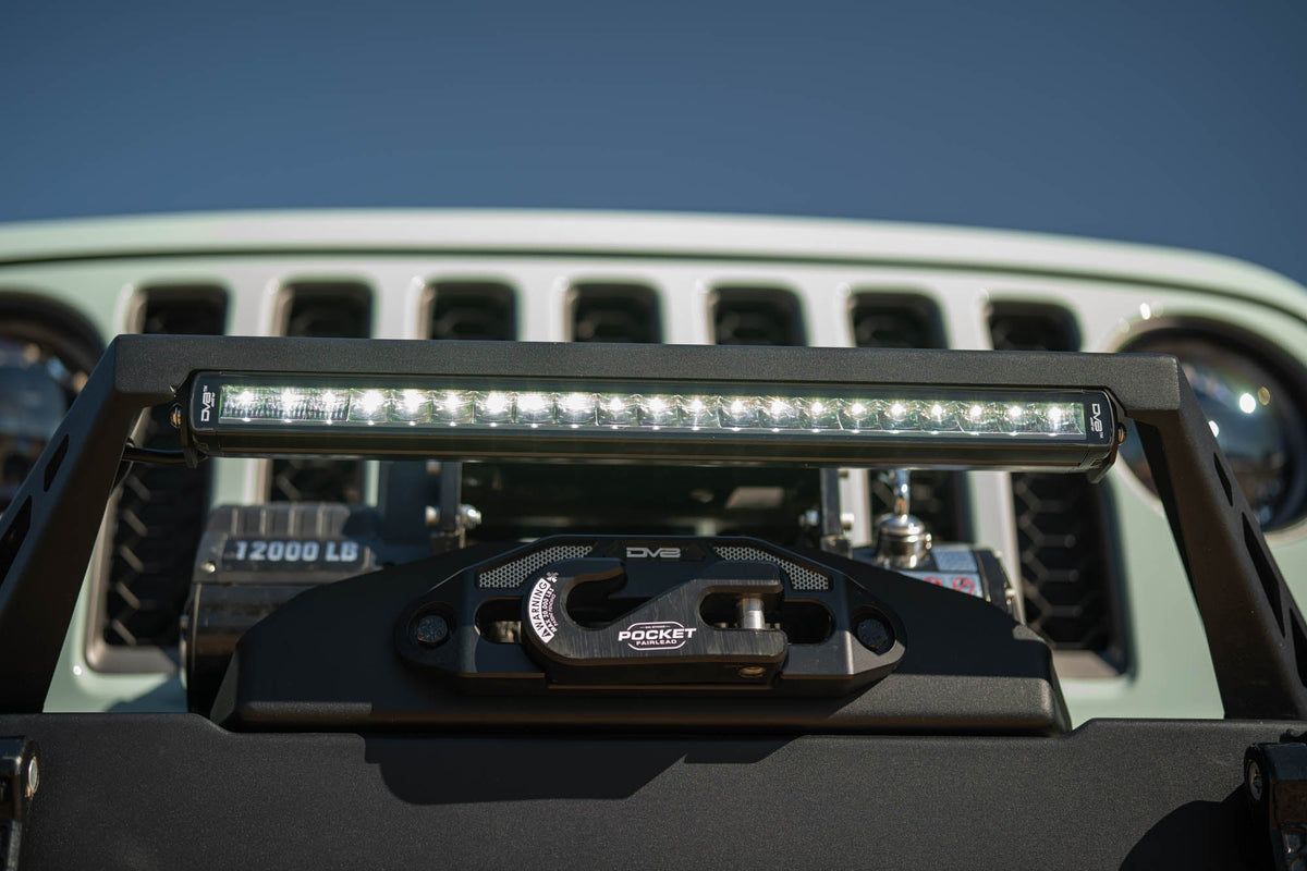 DV8 Offroad - 20-Inch Halo Elite Single Row Light Bar with Accent Light - BE20SW105W-H