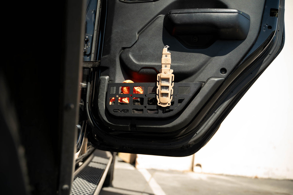 DV8 Offroad - 2018-2026 Jeep Wrangler JL & 2020-2026 Gladiator JT | Slim Rear Door Molle Pockets - MPJL-08