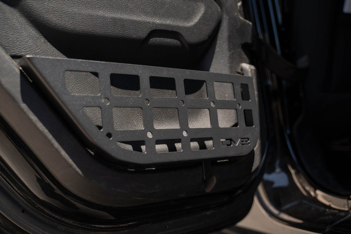 DV8 Offroad - 2018-2026 Jeep Wrangler JL & 2020-2026 Gladiator JT | Slim Rear Door Molle Pockets - MPJL-08