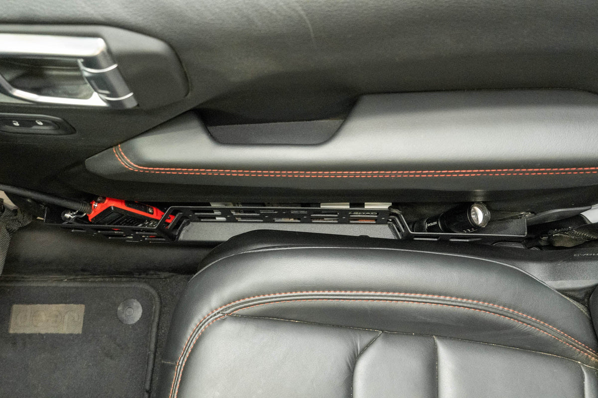 DV8 Offroad - 2018-2026 Jeep Wrangler JL & Gladiator JT Electric Seat Front Door Molle Pockets - MPJL-10