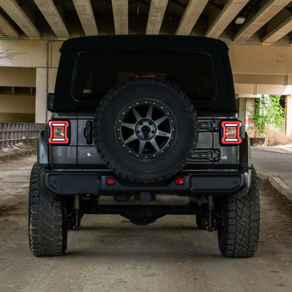 Form Lighting 2018-2023 Jeep Wrangler LED Tail Lights Red (Pair) - FL0013
