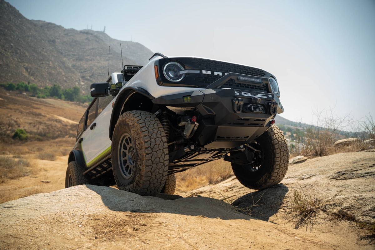 DV8 Offroad - 2021-2026 Ford Bronco | Low Pro Skid Plate - SPBR-07