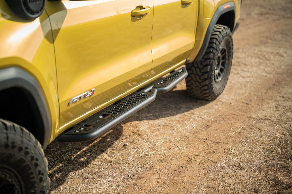 DV8 Offroad - 2023-2025 Chevy Colorado & GMC Canyon OE Plus Side Steps - SRCS3-01