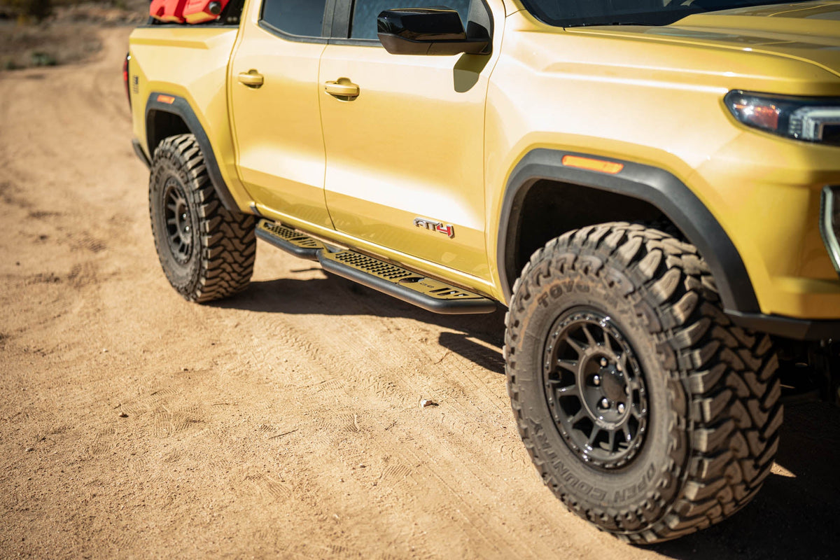 DV8 Offroad - 2023-2025 Chevy Colorado & GMC Canyon OE Plus Side Steps - SRCS3-01