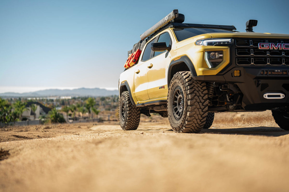 DV8 Offroad - 2023-2025 Chevy Colorado & GMC Canyon OE Plus Side Steps - SRCS3-01