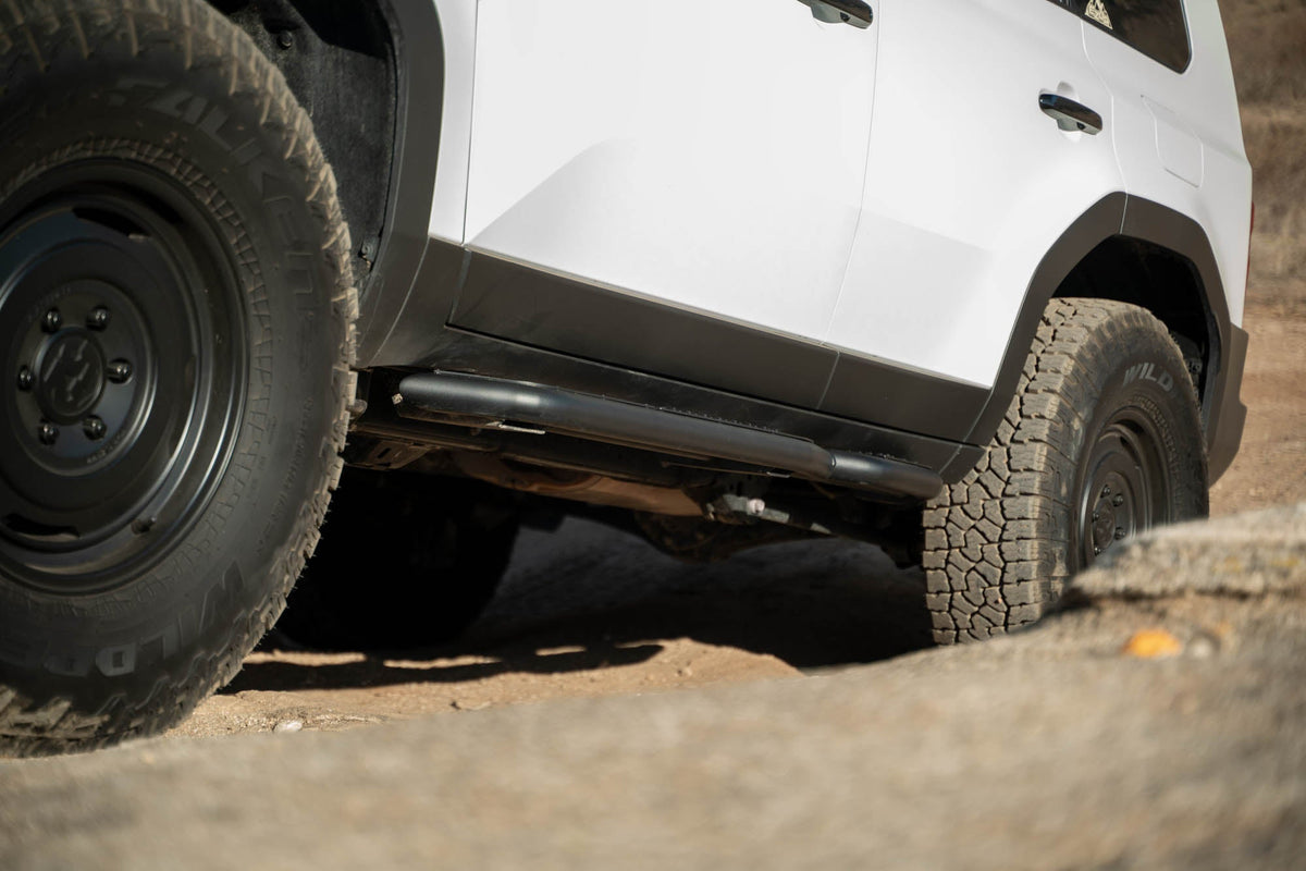DV8 Offroad - 2024+ Toyota Land Cruiser OE Plus Side Steps - SRTL4-01