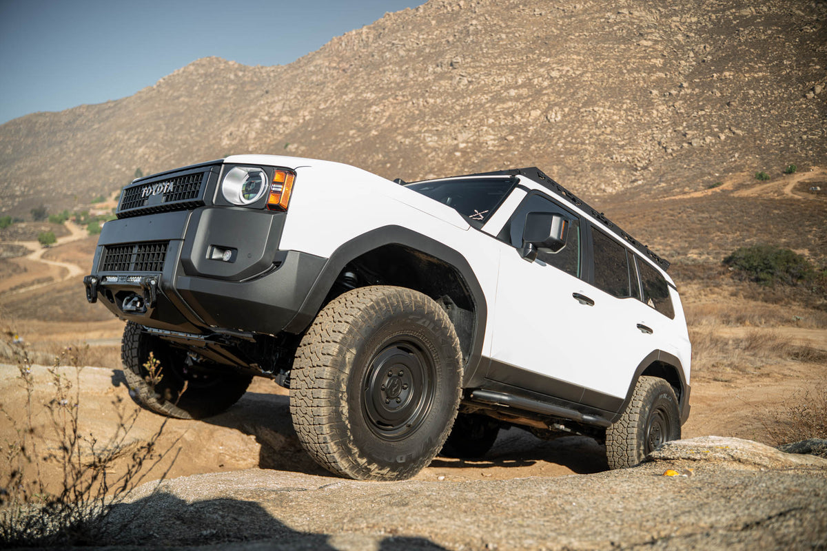 DV8 Offroad - 2024+ Toyota Land Cruiser OE Plus Side Steps - SRTL4-01