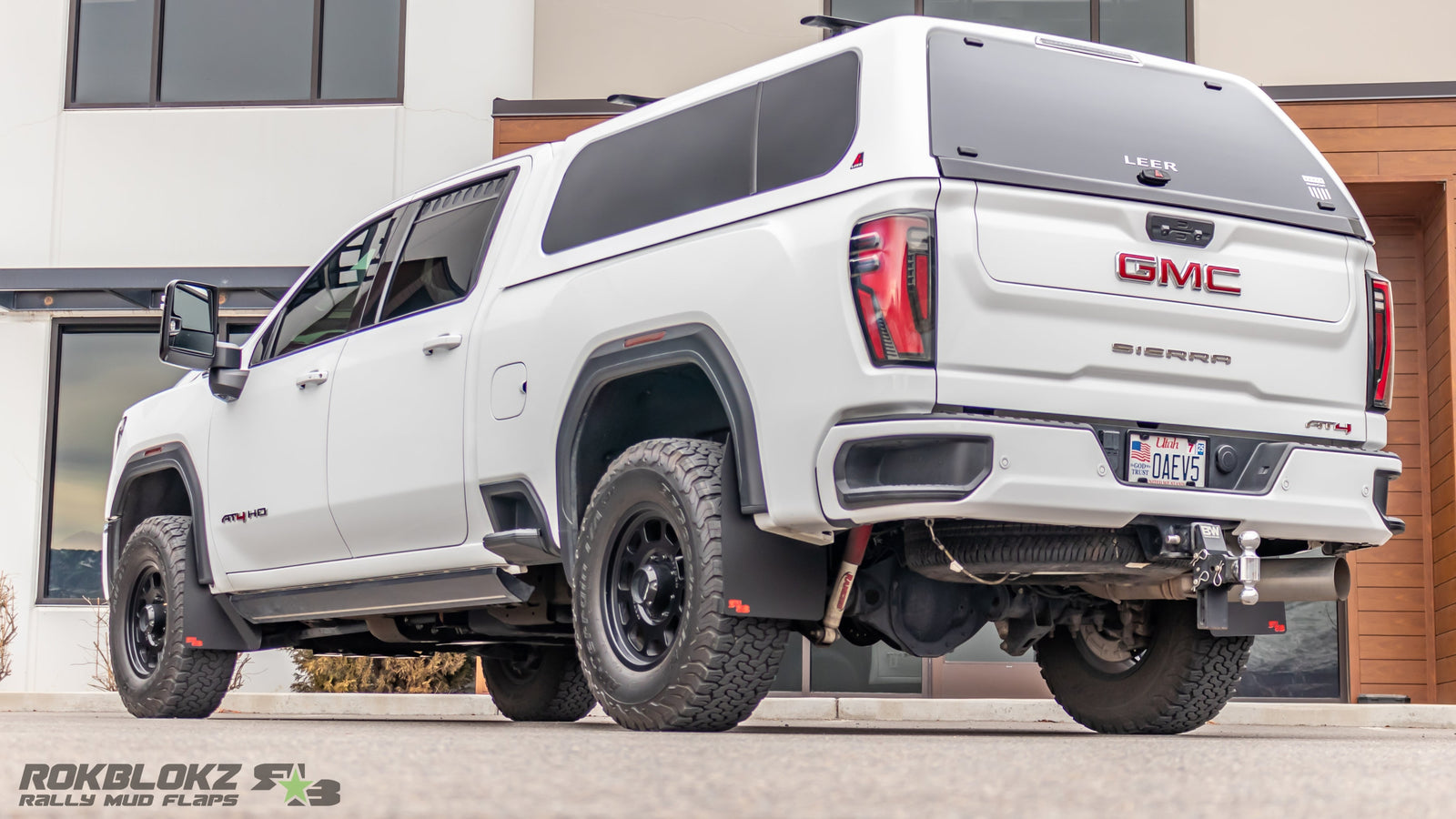 2020+ GMC Sierra HD Featuring Rokblokz High Clearance Rally Flaps & Window Vents