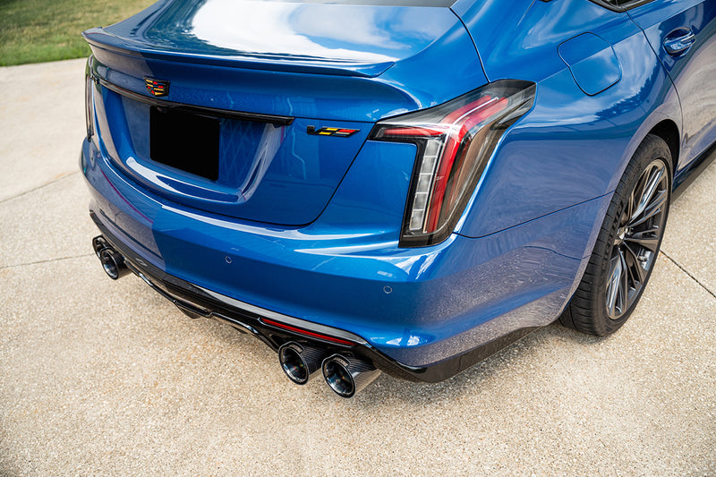 Corsa 2022-24 Caddy CT5 V Blackwing 3in. Cat-Back w/ Act. Exh. - Dbl X-Pipe - Twin 4.5in. BlkCF Tips - 21320CFBLK