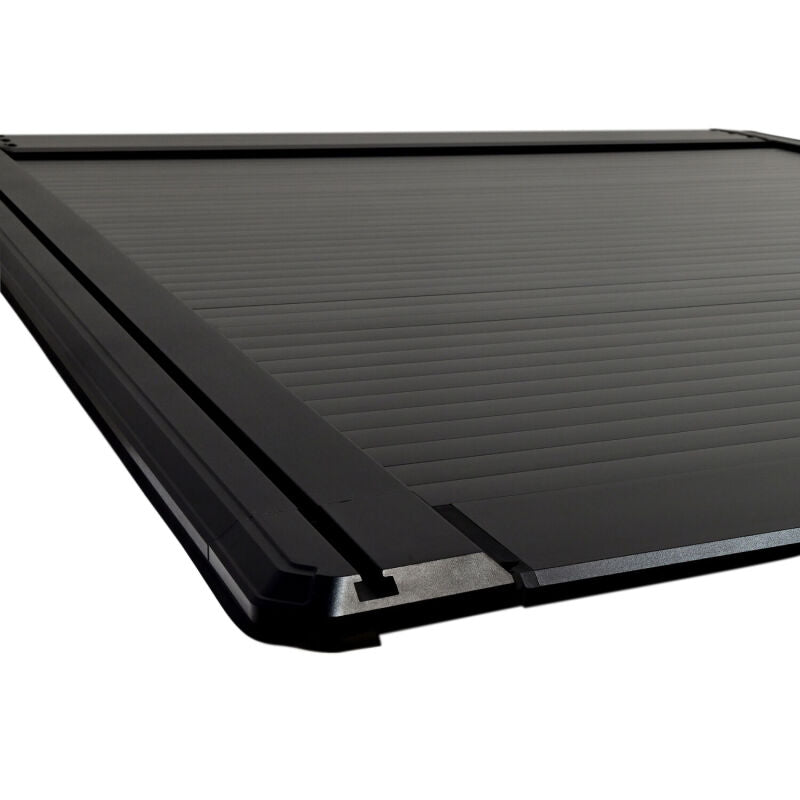 Westin 19-26 GM Silverado/Sierra 2500/3500 6ft 6in Bed Manual Retractable Tonneau Cover - Black - 19-63995