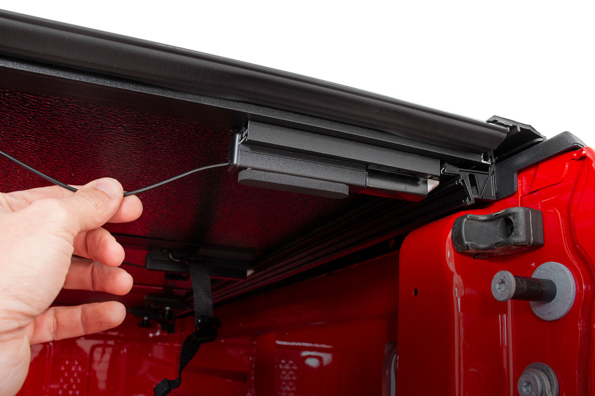 Hard Low Profile Bed Cover | 6&#39;7&quot; Bed | Ford F-150 2WD/4WD (04-14)