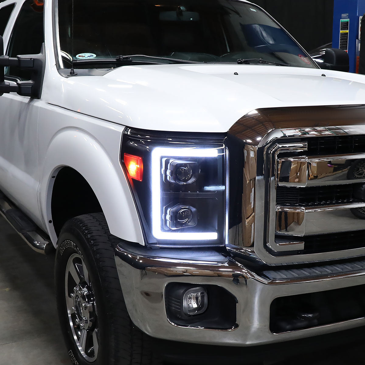 Spec-D Tuning - 2011-2016 Ford F-250 F-350 F-450 F-550 Switchback Sequential LED C-Bar Projector Headlights (Matte Black Housing/Clear Lens) - 2LHP-F25011JM-SQ-RS