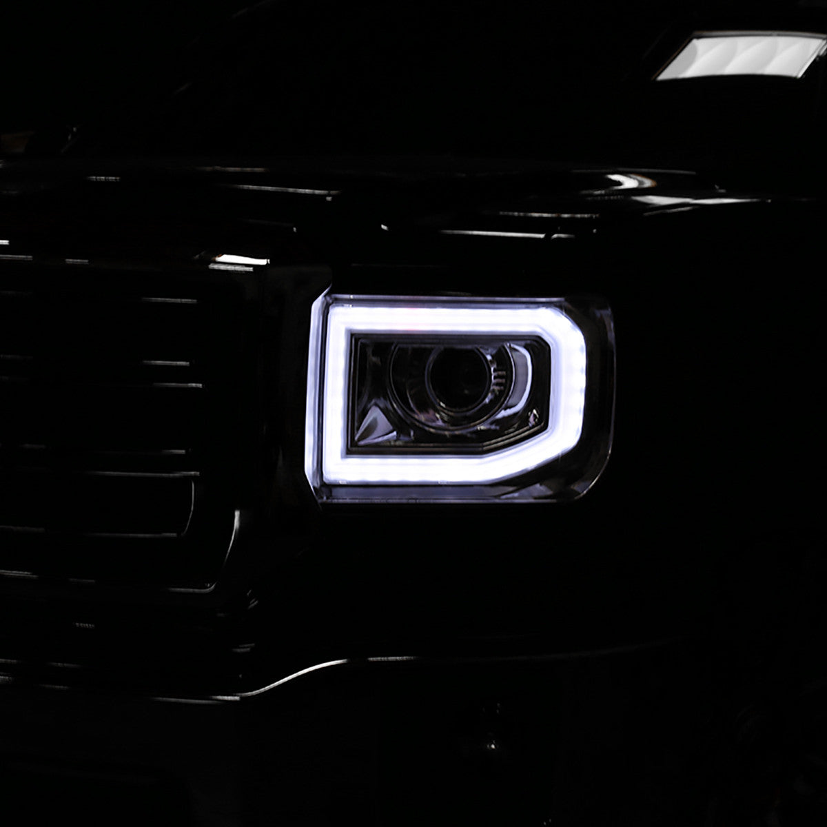 Spec-D Tuning - 2014-2019 GMC Sierra 1500/2500HD/3500HD LED Bar Projector Headlight w/ LED Turn Signals (Chrome Housing/Clear Lens) - 2LHP-SIE14-TM