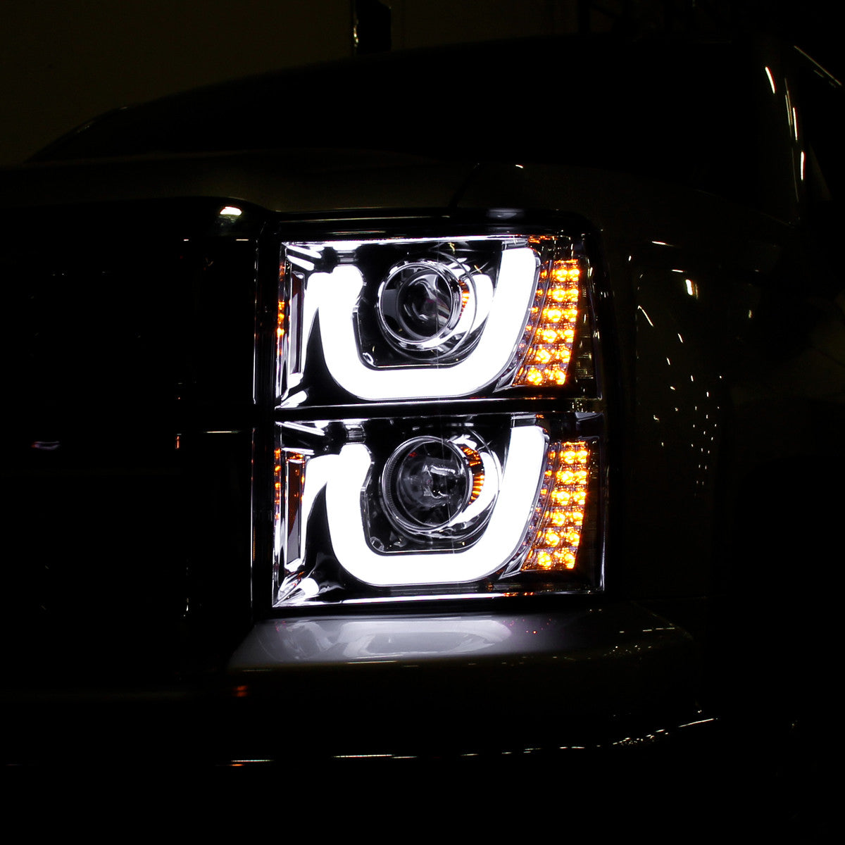 Spec-D Tuning - 2014-2015 Chevrolet Silverado 1500 Dual LED U-Bar Projector Headlights w/ LED Turn Signal Lights (Chrome Housing/Clear Lens) - 2LHP-SIV14-TM