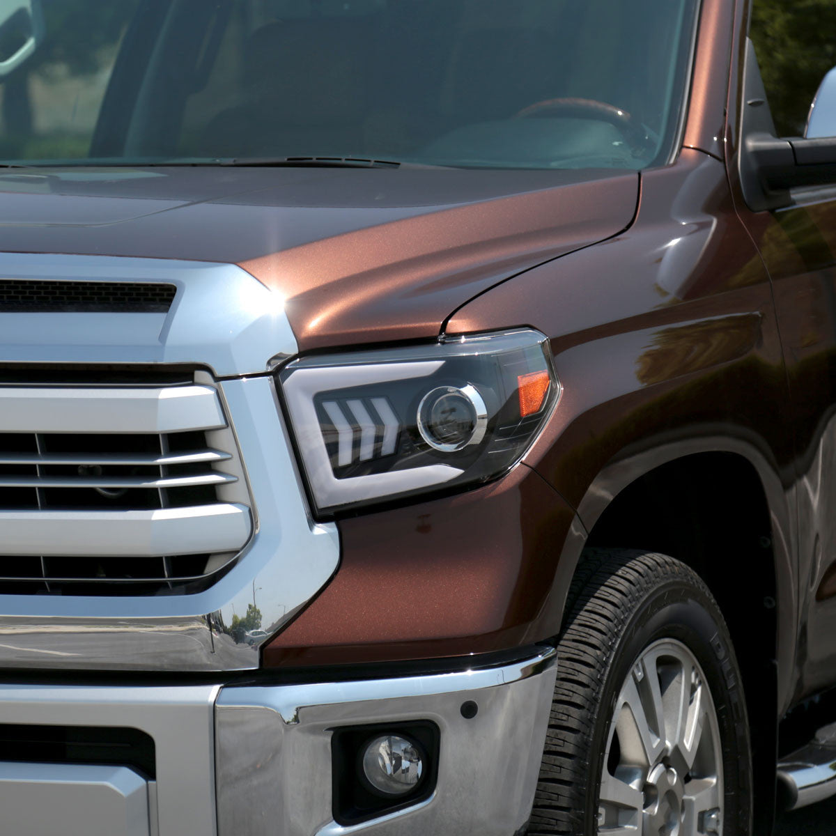 Spec-D Tuning - 2014-2021 Toyota Tundra Black Projector Headlights - 2LHP-TUN14JM-WJ