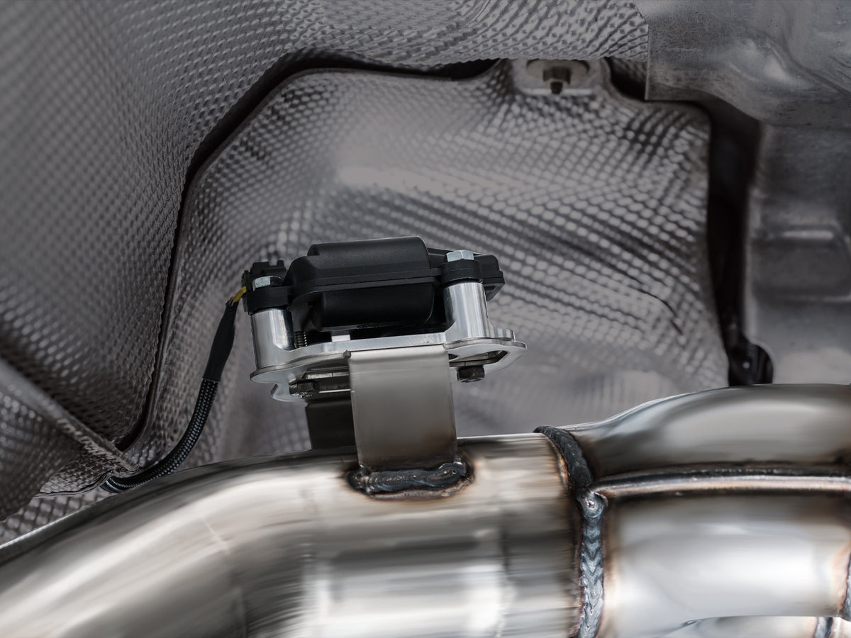 AWE Tuning 23-24 BMW G87 M2 Track Edition Exhaust - Diamond Black Tips - 3020-43487