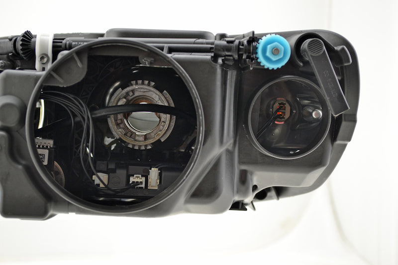 Hella 08-10 Vw Touareg Xenon Headlamp Rh - 009452181