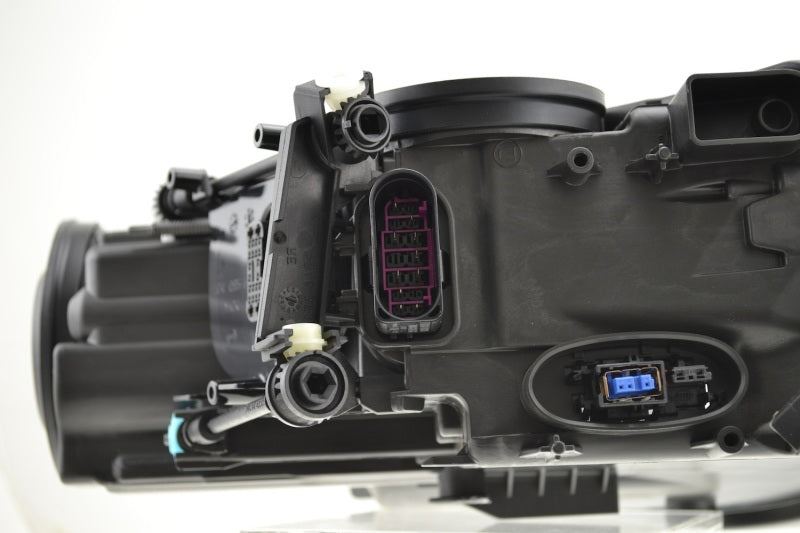 Hella 08-10 Vw Touareg Bi-Xenon Headlamp Lh - 009452171