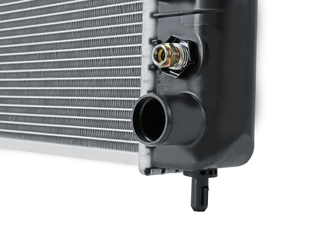 aFe BladeRunner OER Series Radiator 99-13 GM Trucks/SUVs  V8 - 46-53161