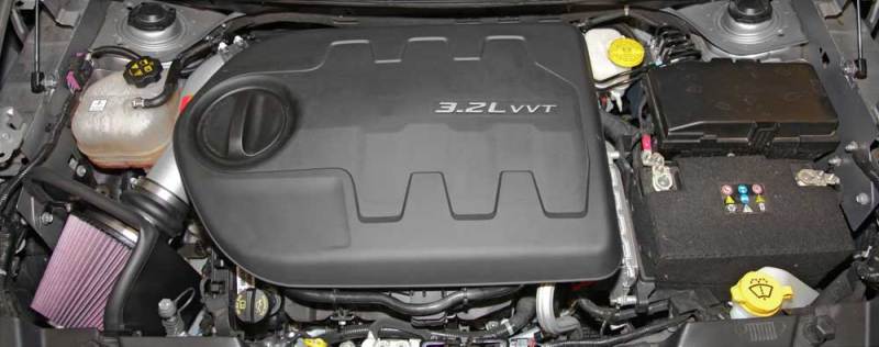 K&N 14-15 Jeep Cherokee 3.2L V6 High Flow Performance Intake Kit - 77-1569KS for 2014-2018 Jeep Cherokee - detail view