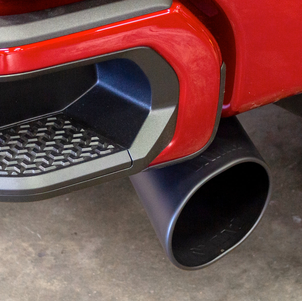 Banks Power 20-21 Chevy/GMC 2500/3500 6.6L Monster Exhaust System - Black Tip - 48997-B