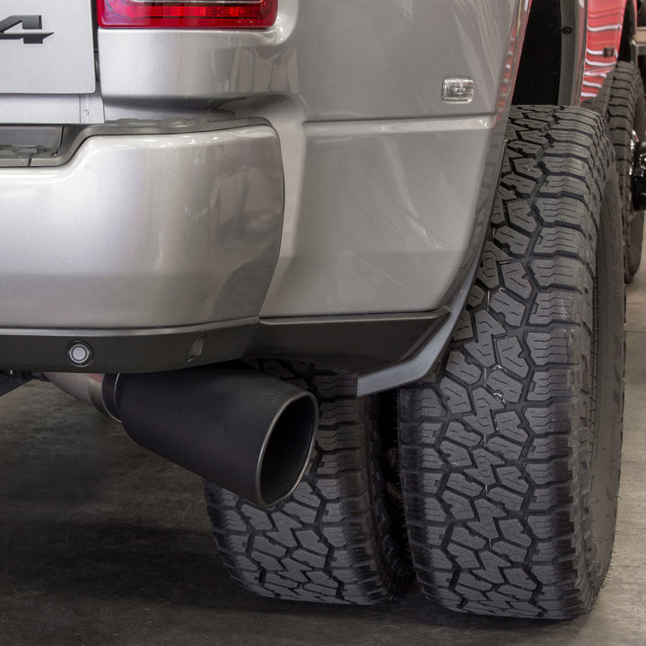 Banks Power 19-23 Dodge RAM Monster Exhaust 5.0in Single 6.7L CCLB DRW w/ SideKick Black Tip - 49808-B