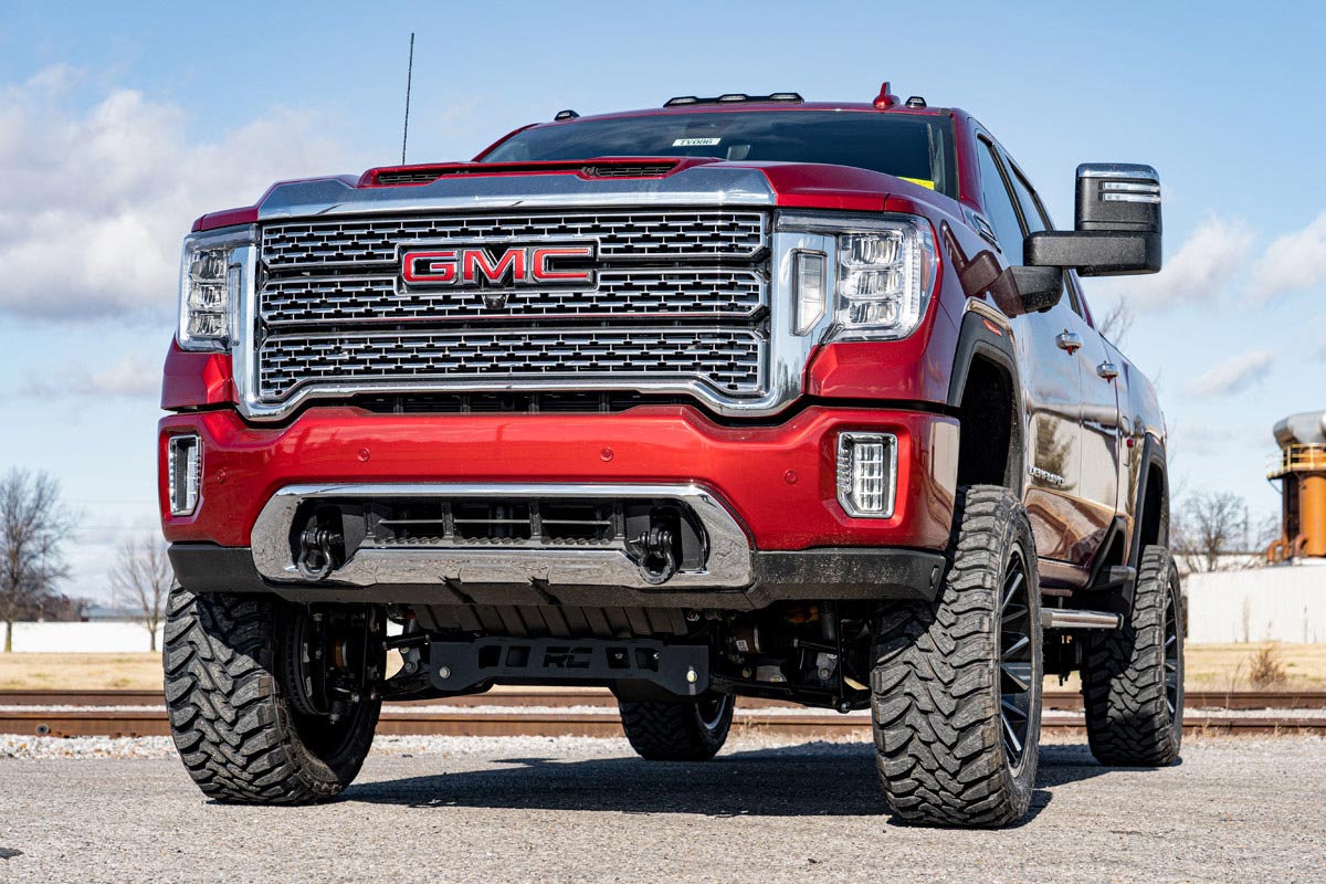 Rough Country - 5 Inch Lift Kit - NTD - M1 - Chevy/GMC 2500HD/3500HD (20-25) - 10240 by Rough Country - installed view