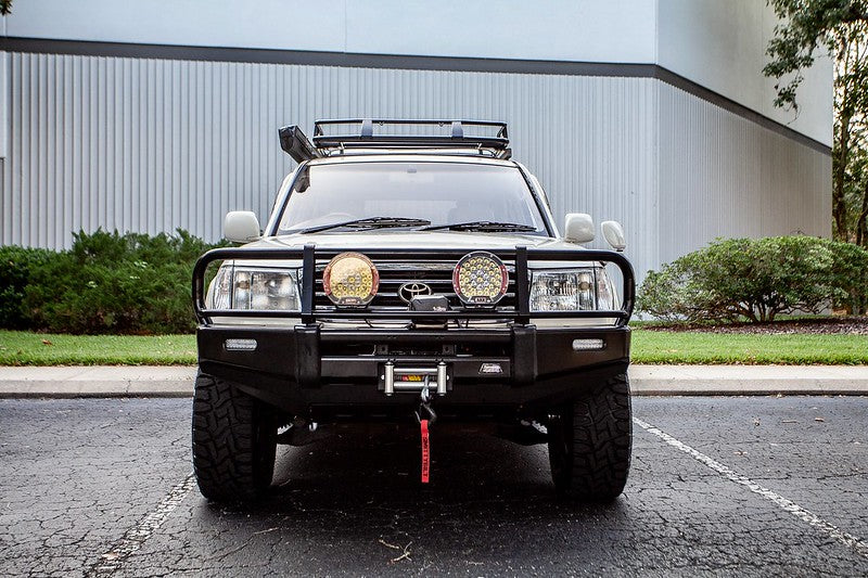 DOBINSONS BULL BAR CLASSIC BLACK FOR TOYOTA LAND CRUISER 100 SERIES - BU59-3508