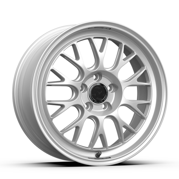 fifteen52 Holeshot RSR 18x8.5 5x112 42mm ET 57.1mm Center Bore Radiant Silver - RSHRS-88551+42 by fifteen52 - front view