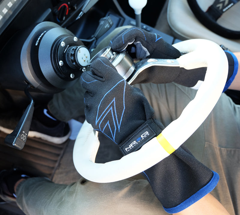 NRG Racing Gloves SFI 3.3 / 5 Approved - Large - GS-500BK-L - close-up view