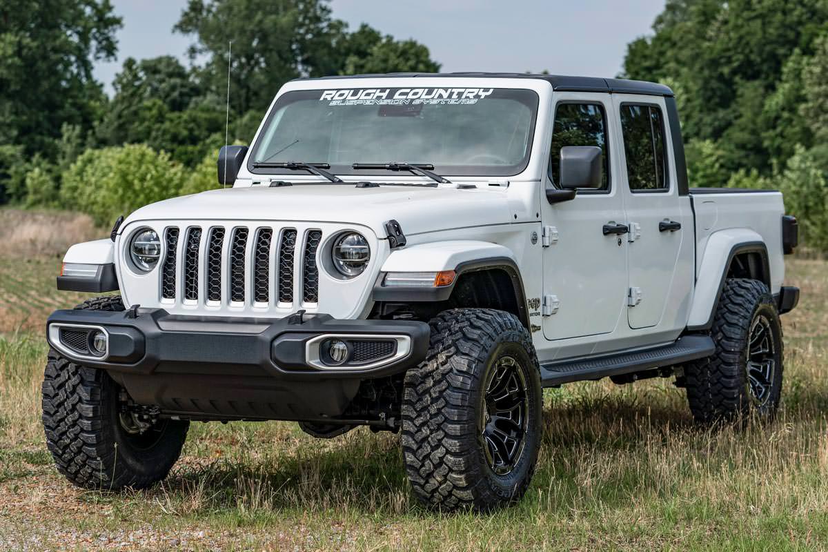 Rough Country - 2.5 Inch Leveling Kits - Springs - M1R - Jeep Gladiator JT 4WD (2020-2023) - 64844 for 2020-2023 Jeep Gladiat