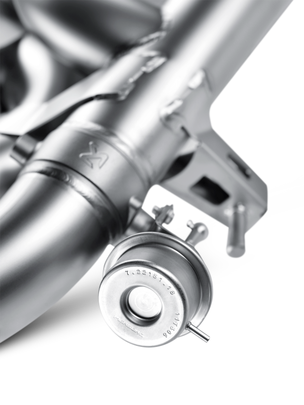 Akrapovic 10-14 AMG SLS Coupe/Roadster Evolution Line Cat Back (Titanium) w/ Carbon Tips - S-MESLSAMG/1