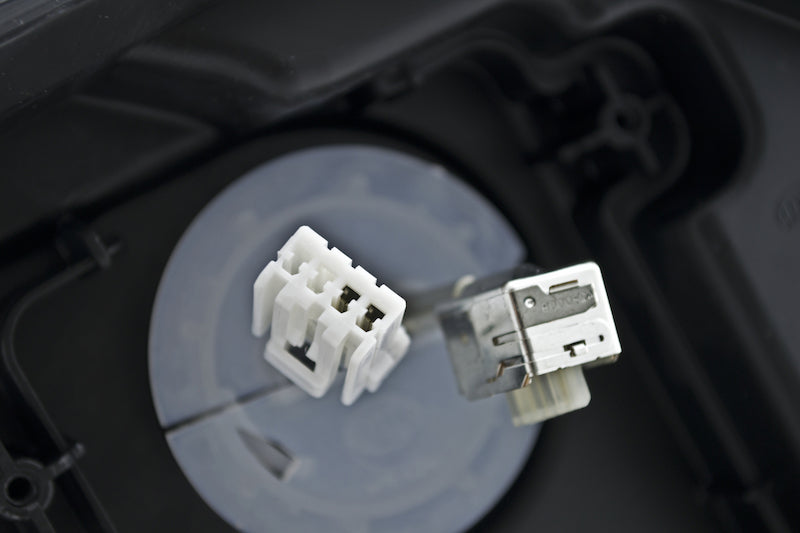 Hella 12-18 Audi A6/S6 W/O Auto Lvl Headlamp Xenon Rh - 011150401