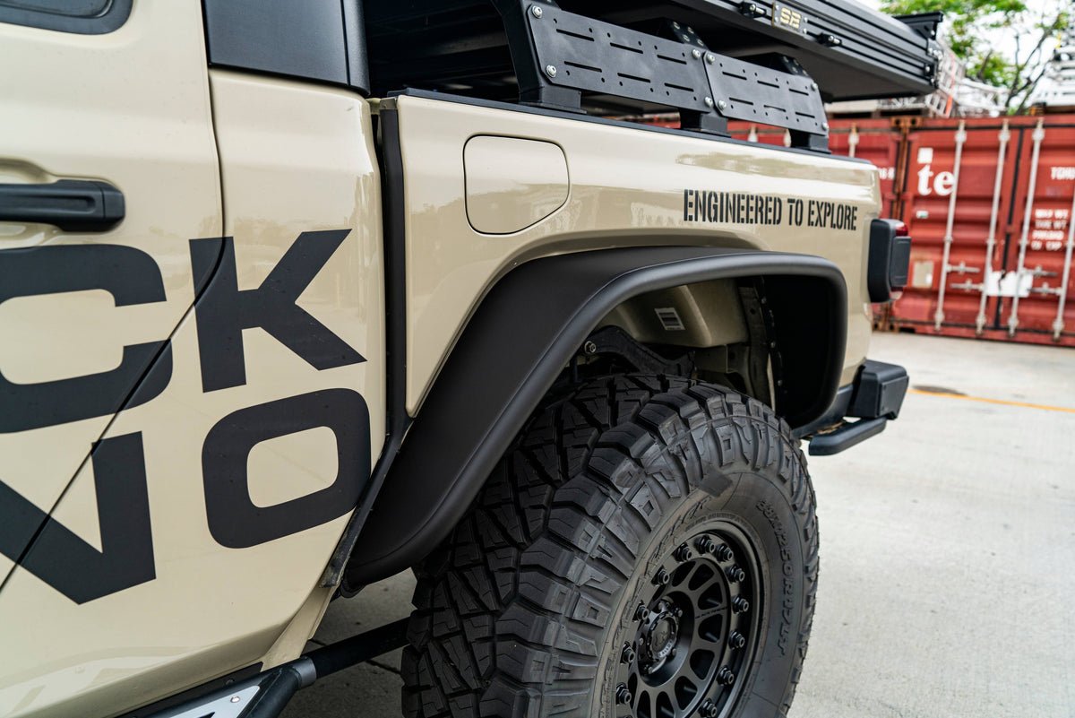 SmittyBilt - JT Gladiator Rear Fenders - SB77854