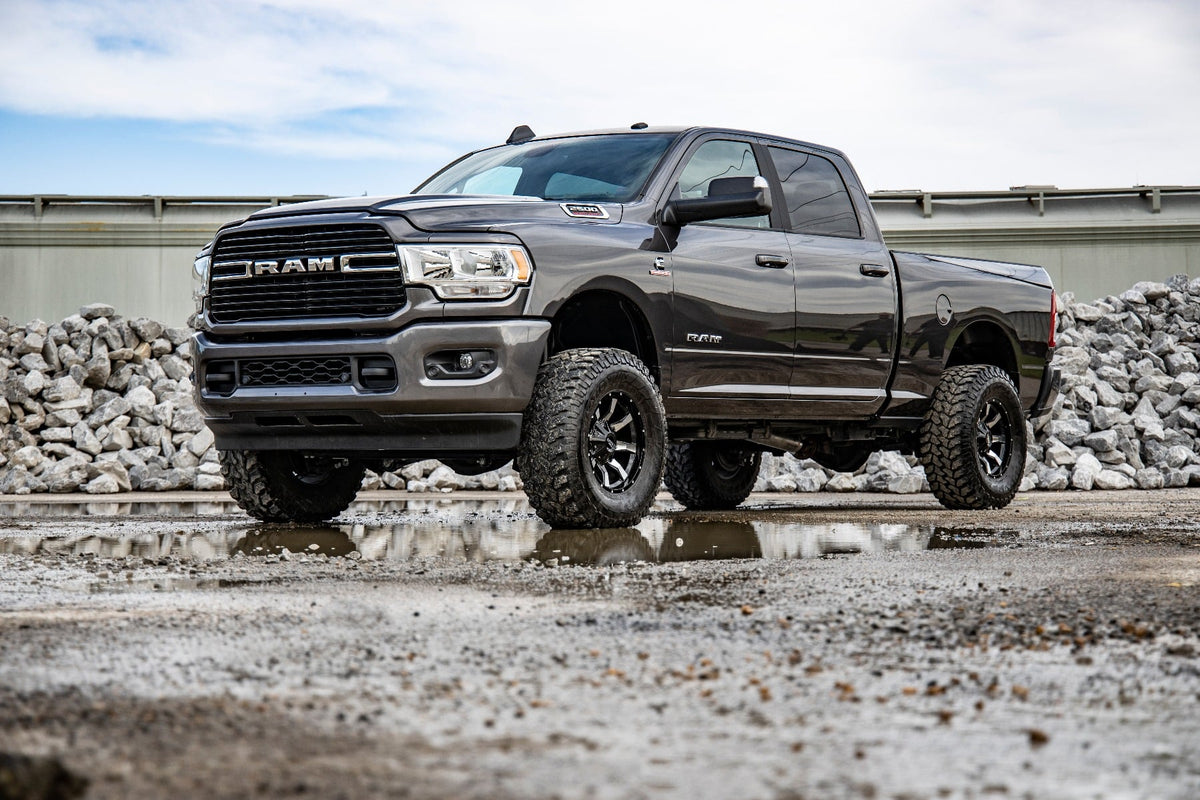 Rough Country - 2.5 Inch Leveling Kit - RR Coil - M1 - Ram 2500 (14-25)/3500 (13-25) - 37741 by Rough Country - installed vie