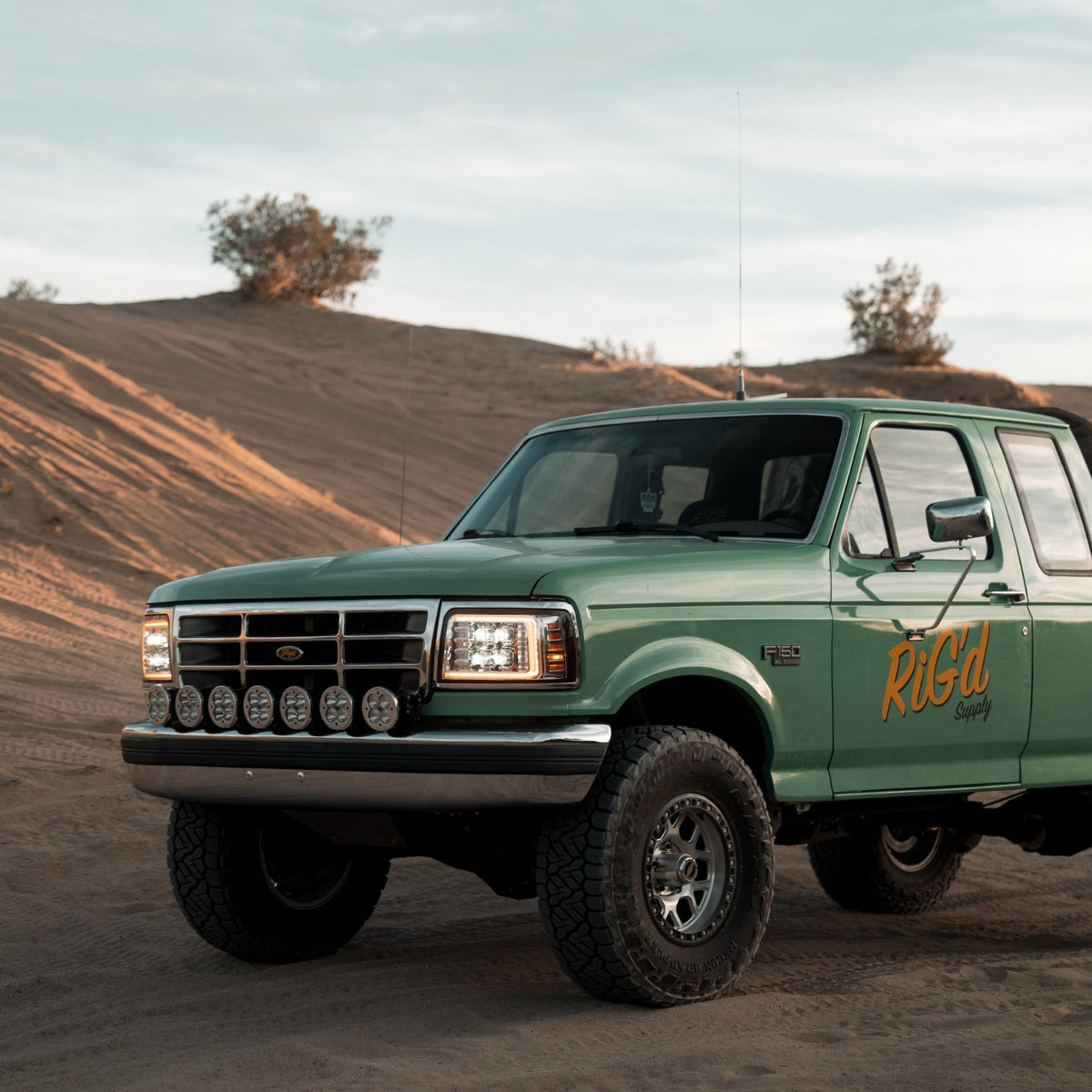 AlphaRex 92-96 Ford Bronco/F150 NOVA LED Proj Headlights Chrome w/ Activ. Light Seq. Sig and SB DRL - 880378 for 1992-1996 Fo